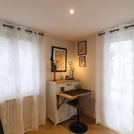 Aurillac, 3 Pieces, 4 Personnes - Fr-1-742-509 Aurillac